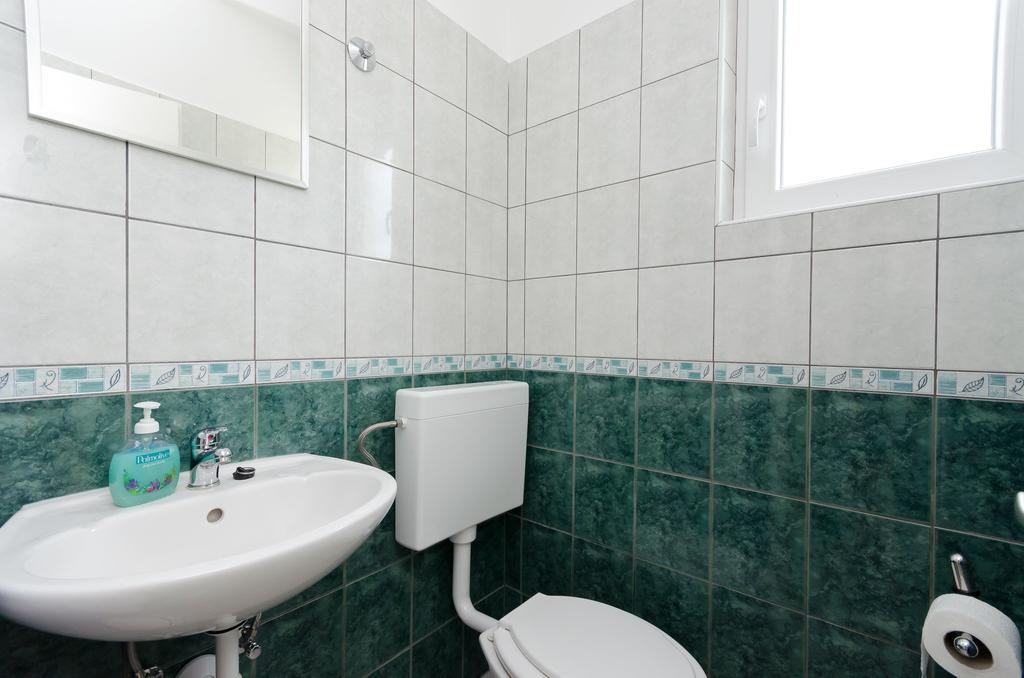 Apartment Branko Lopar Exterior photo